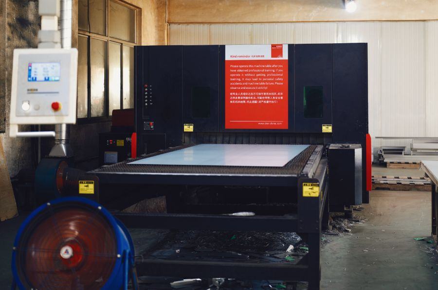 Laser cutting